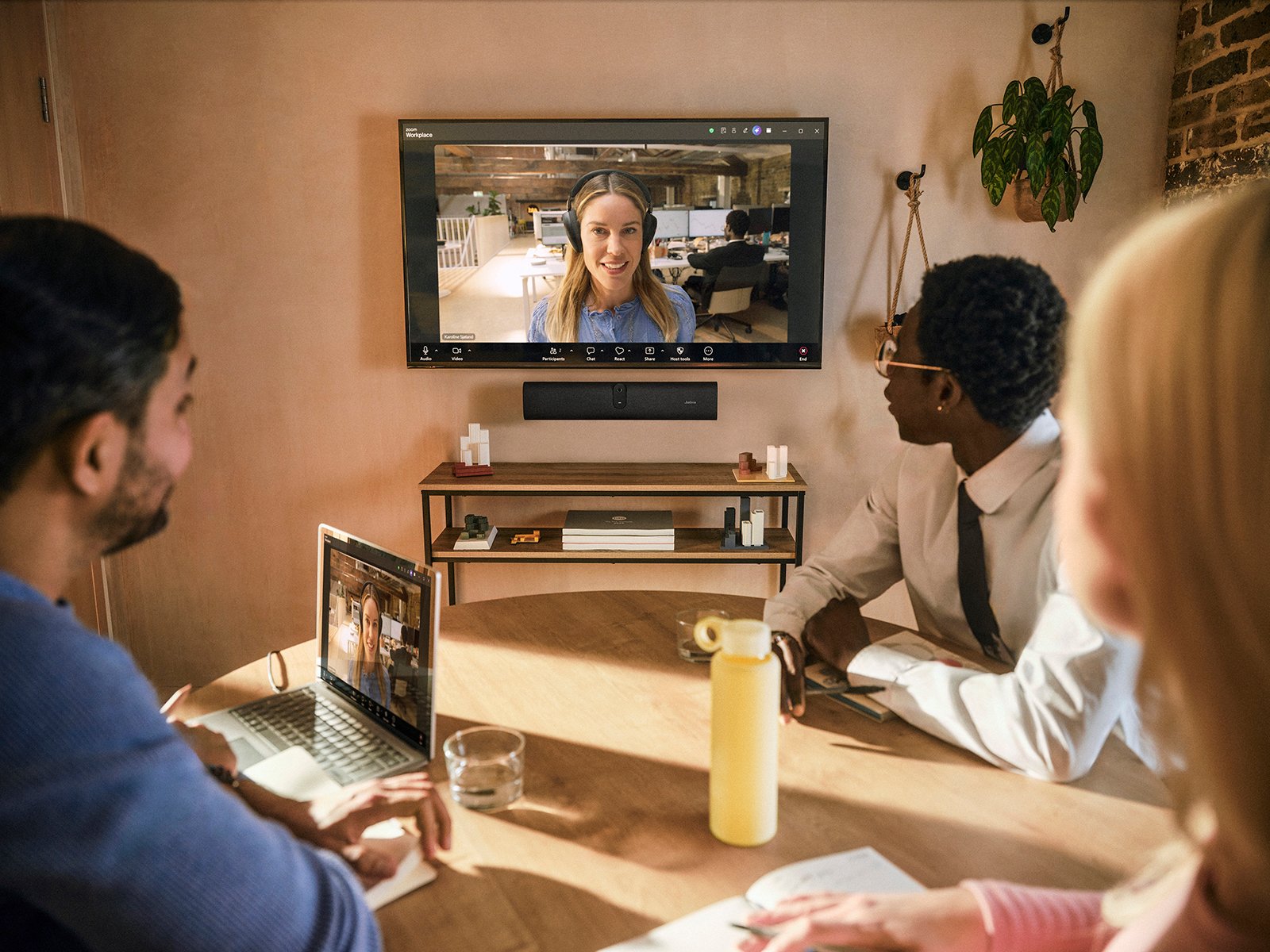 Jabra PanaCast U30 Lifestyle Meeting Wall Mounted Zoom Retail